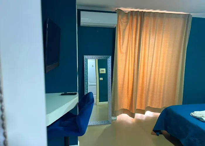 Centro Storico Bed and Breakfast 3*